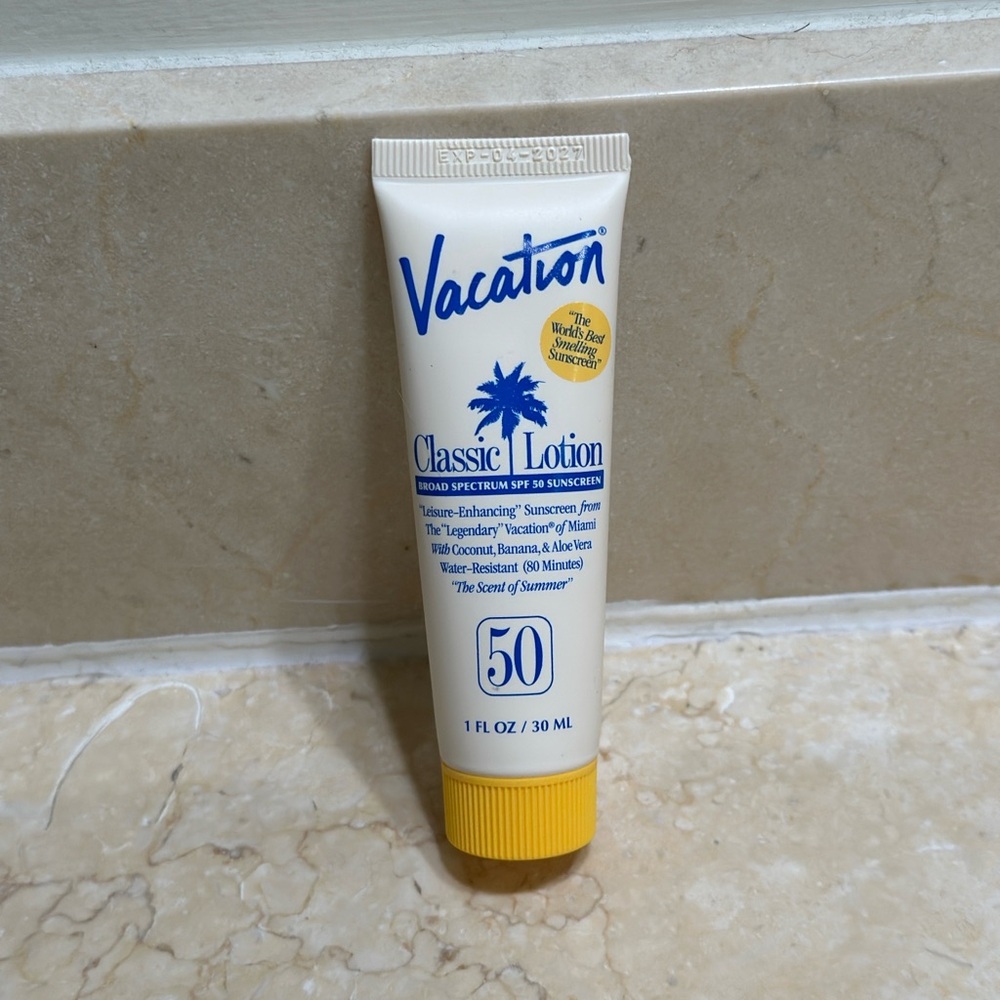 ⭐️5 for $10 Vacation sunscreen SPF 50